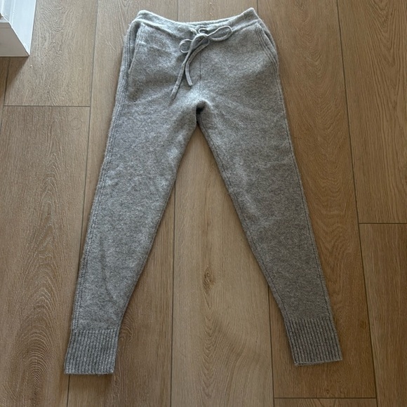 10 Crosby Derek Lam Cashmere Joggers - Picture 1 of 5